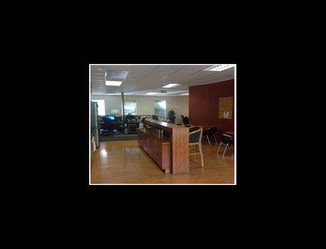 1,500M² OFFICE TO LET IN NEWLANDS